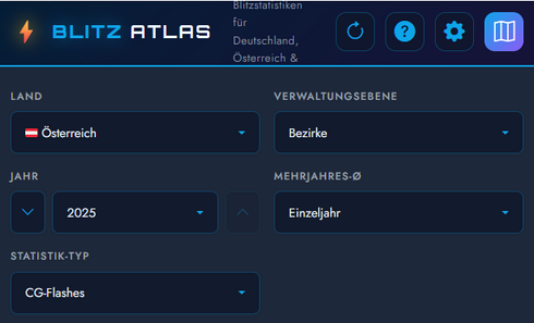 Dropdownboxen zur Auswahl von Region, Jahr und Blitztyp