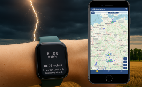 Arm mit Smartwatch und daneben Smartphone mit ALDIS App